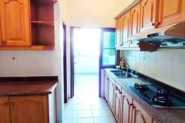 KONDOMINIUM DAMAIPURI