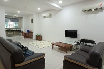 TAMAN MERU DESA PARK