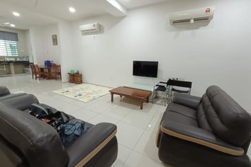 TAMAN MERU DESA PARK