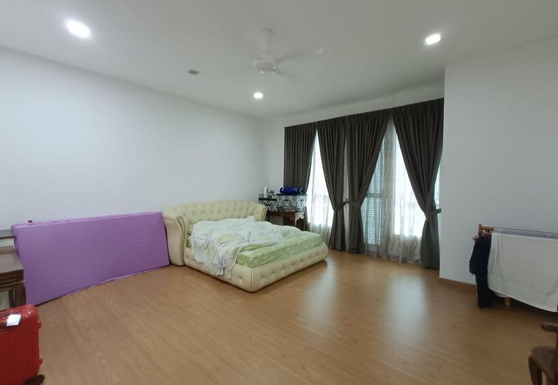 TAMAN MERU DESA PARK