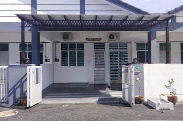 5 min to Aeon Klebang 🌟 Klebang Pertama Single Storey House for Rent 🌟