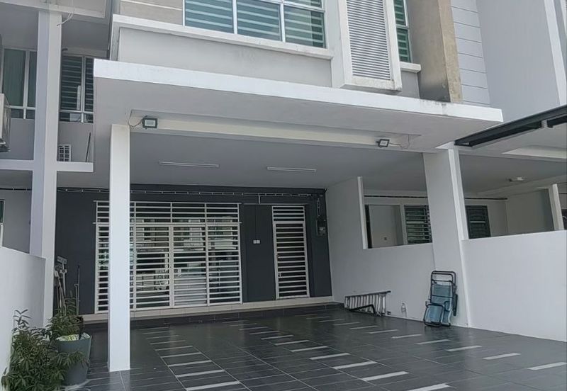 TAMAN MERU DESA PARK