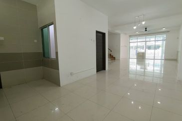 TAMAN MERU DESA PARK