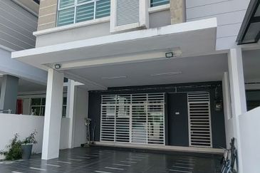 TAMAN MERU DESA PARK