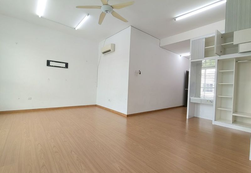 TAMAN MERU DESA PARK