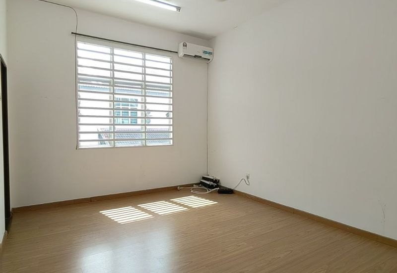 TAMAN MERU DESA PARK