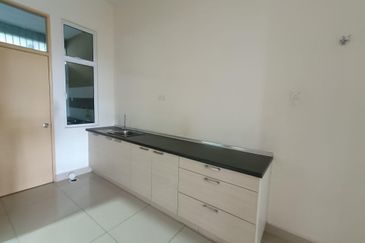 ANJUNG TAWAS IMPIANA