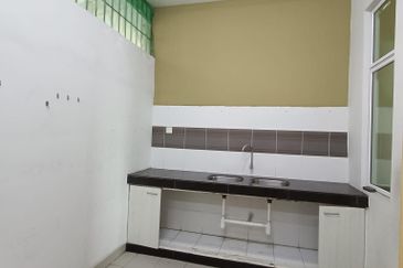 ANJUNG TAWAS IMPIANA