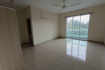 ANJUNG TAWAS IMPIANA