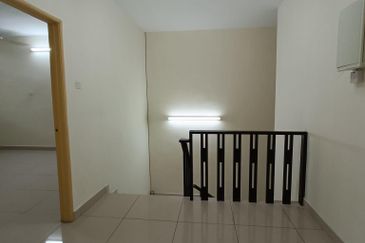 ANJUNG TAWAS IMPIANA