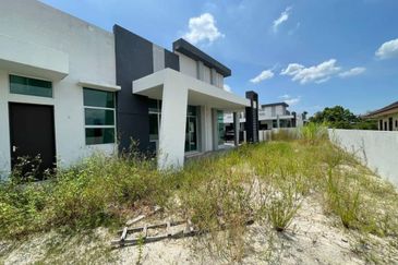 🏡 Single Storey Semi-D Cluster House 📍 Taman Klebang Baiduri (Near Klebang Bayu)