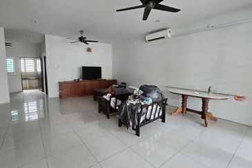 TAMAN MERU DESA PARK