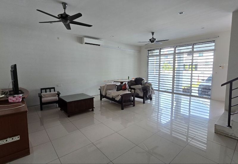 TAMAN MERU DESA PARK