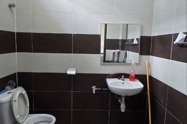 TAMAN MERU DESA PARK