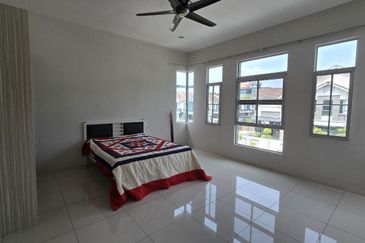 TAMAN MERU DESA PARK