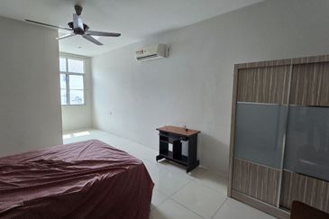 TAMAN MERU DESA PARK