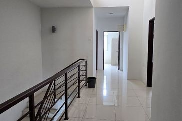 TAMAN MERU DESA PARK