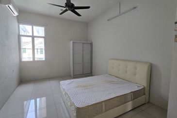 TAMAN MERU DESA PARK