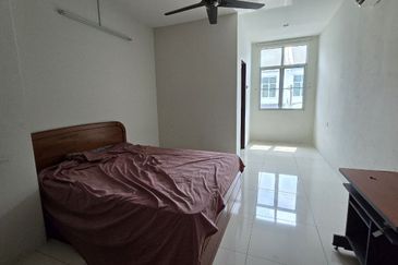 TAMAN MERU DESA PARK