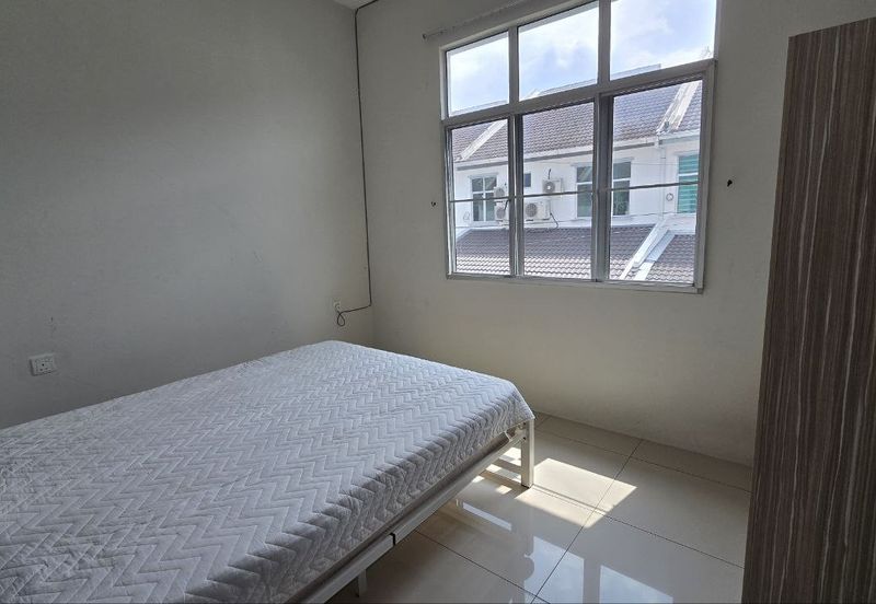 TAMAN MERU DESA PARK