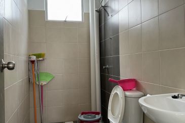 TAMAN MERU IDAMAN (SCIENTEX MERU)