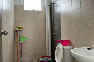 TAMAN MERU IDAMAN (SCIENTEX MERU)