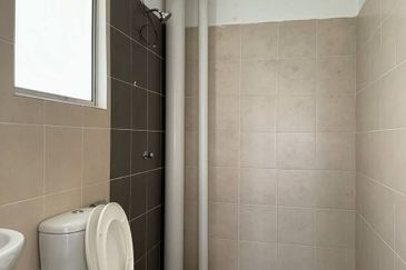 TAMAN MERU IDAMAN (SCIENTEX MERU)