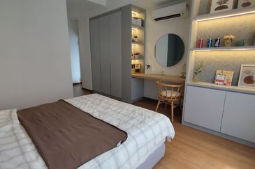 Manhattan Condominium