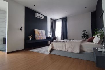 Manhattan Condominium