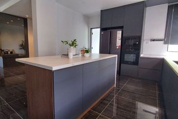 Manhattan Condominium