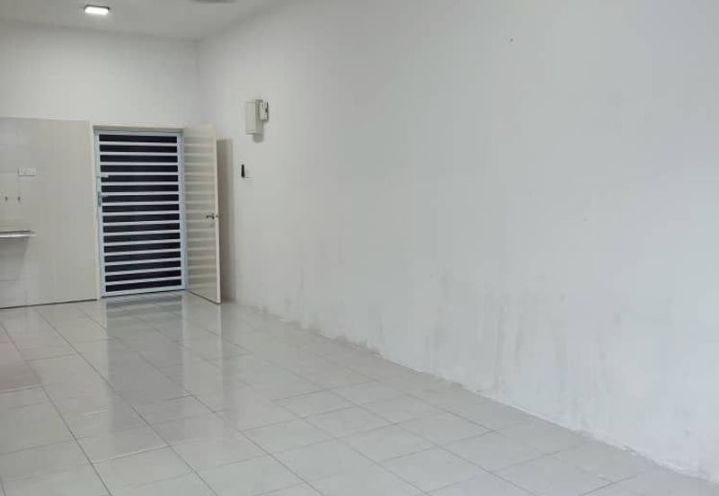 CASA RESIDENCES, CHEMOR