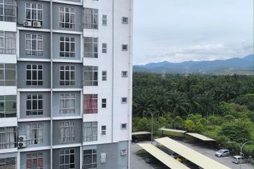 CASA RESIDENCES, CHEMOR