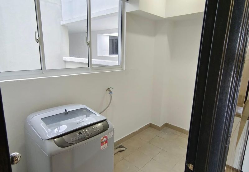 Upper East @ Tiger Lane