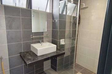 Upper East @ Tiger Lane