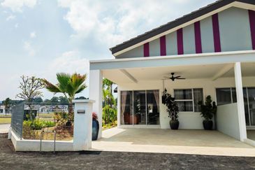 🏡 THE LAKES TERRACES at Batu Gajah @ Silverlake Village Outlet 🌟 Stylish Living in a Prime Location 🌟 #Full_Loan #LPPSA #Limited_Units