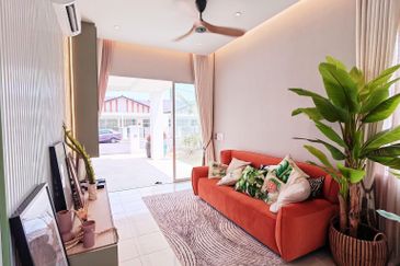 🏡 THE LAKES TERRACES at Batu Gajah @ Silverlake Village Outlet 🌟 Stylish Living in a Prime Location 🌟 #Full_Loan #LPPSA #Limited_Units