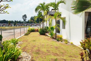 🏡 THE LAKES TERRACES at Batu Gajah @ Silverlake Village Outlet 🌟 Stylish Living in a Prime Location 🌟 #Full_Loan #LPPSA #Limited_Units