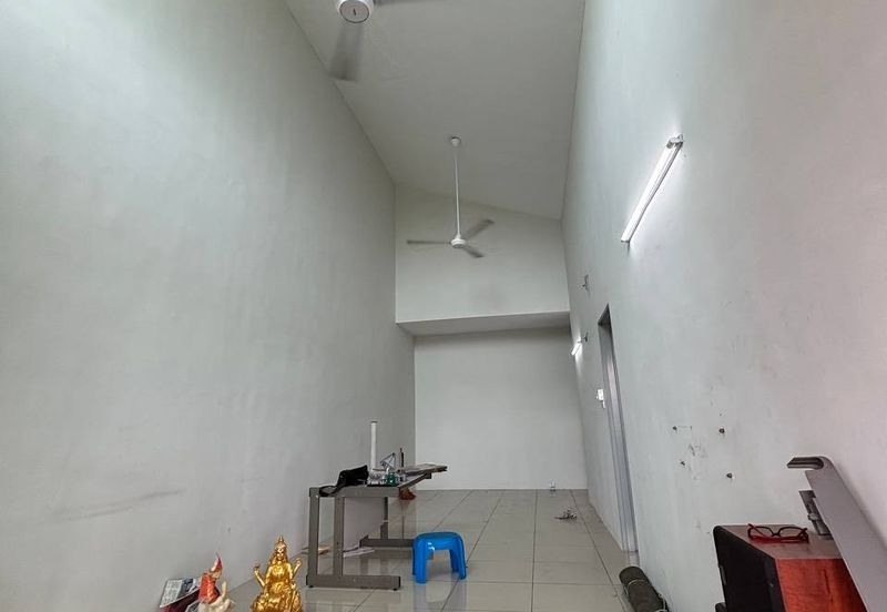 RIVERPARK RESIDENCE, KLEBANG