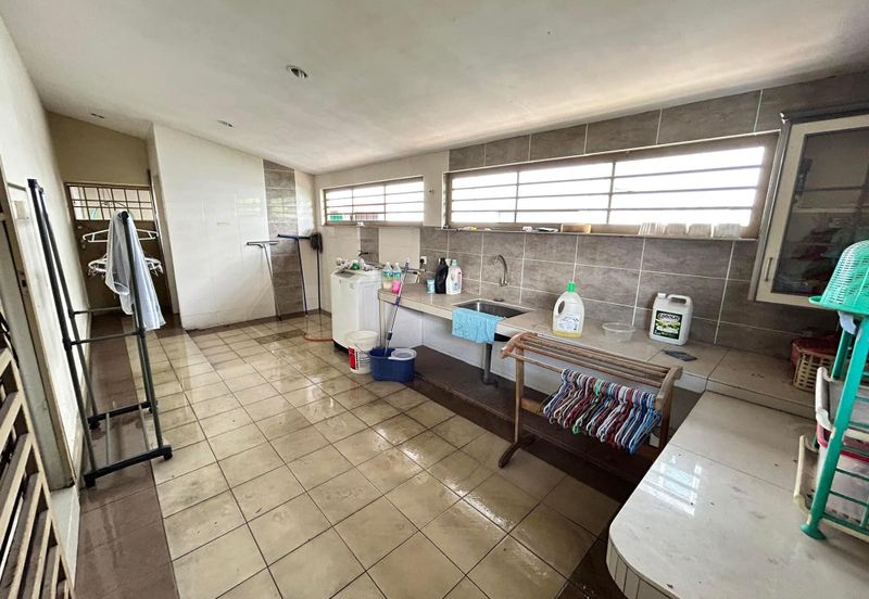 JALAN JELAPANG - CHEMOR