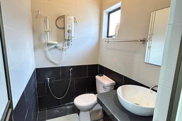 JALAN JELAPANG - CHEMOR