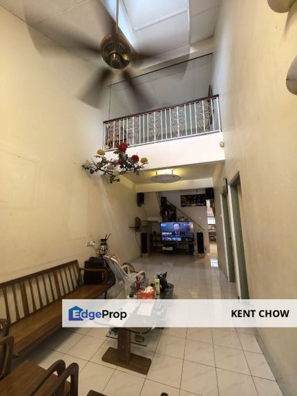 🏡 For Sale: 1.5 Storey House 🏡 📍 Location: Menglembu Impiana Adril, Perak, Menglembu