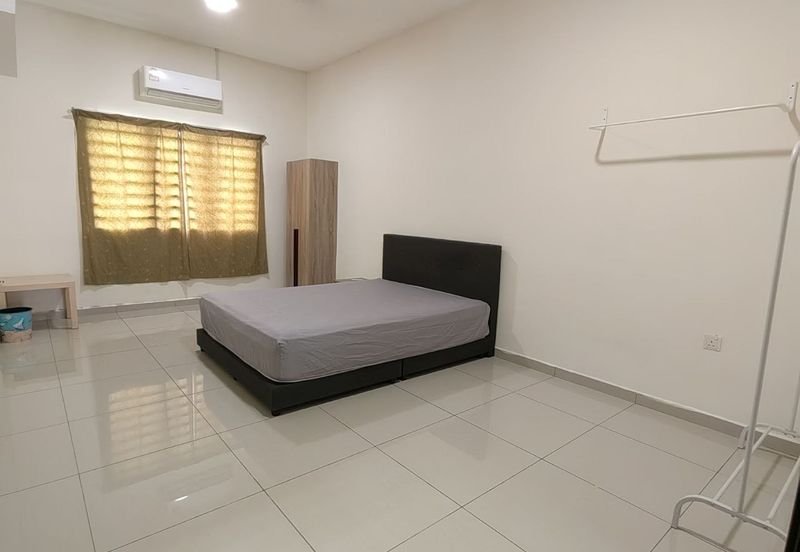 Taman Lapangan Hartamas Botani