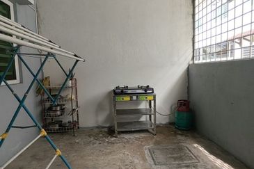 Taman Lapangan Hartamas Botani