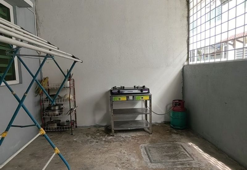 Taman Lapangan Hartamas Botani