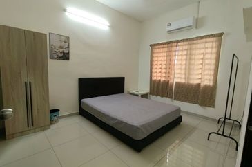 Taman Lapangan Hartamas Botani