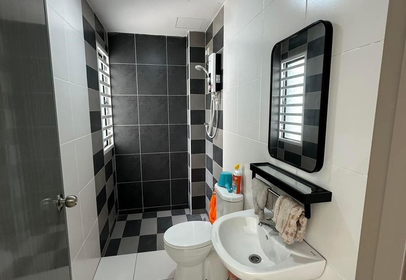 Manhattan Condominium