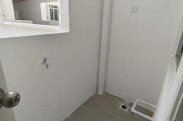 CASA RESIDENCES, CHEMOR