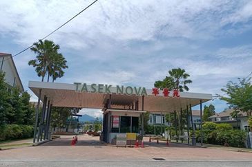 Arena Tasek Putra (Tasek Nova)