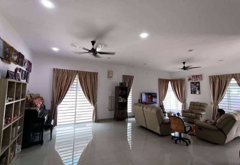 Arena Tasek Putra (Tasek Nova)