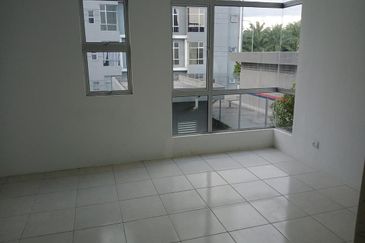 CASA RESIDENCES, CHEMOR